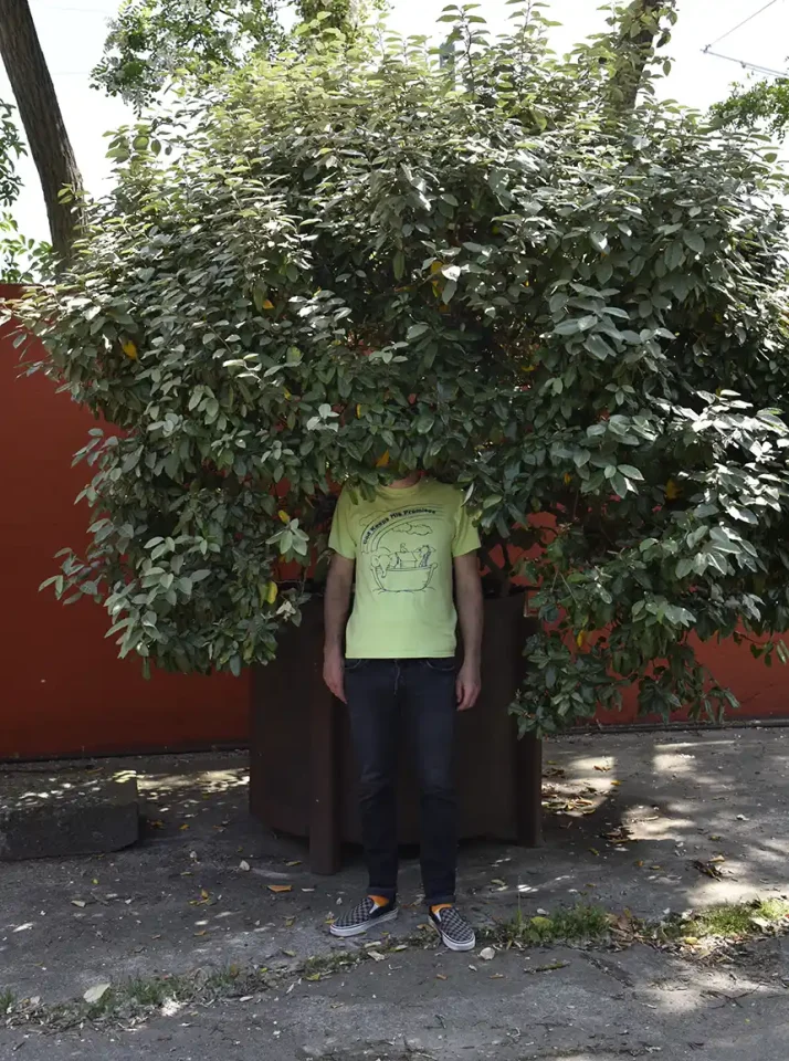 Anti-Portraitfoto von Künstler Niels Kalk